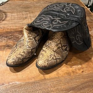 Dan Post Snake Skin cowboy boots.